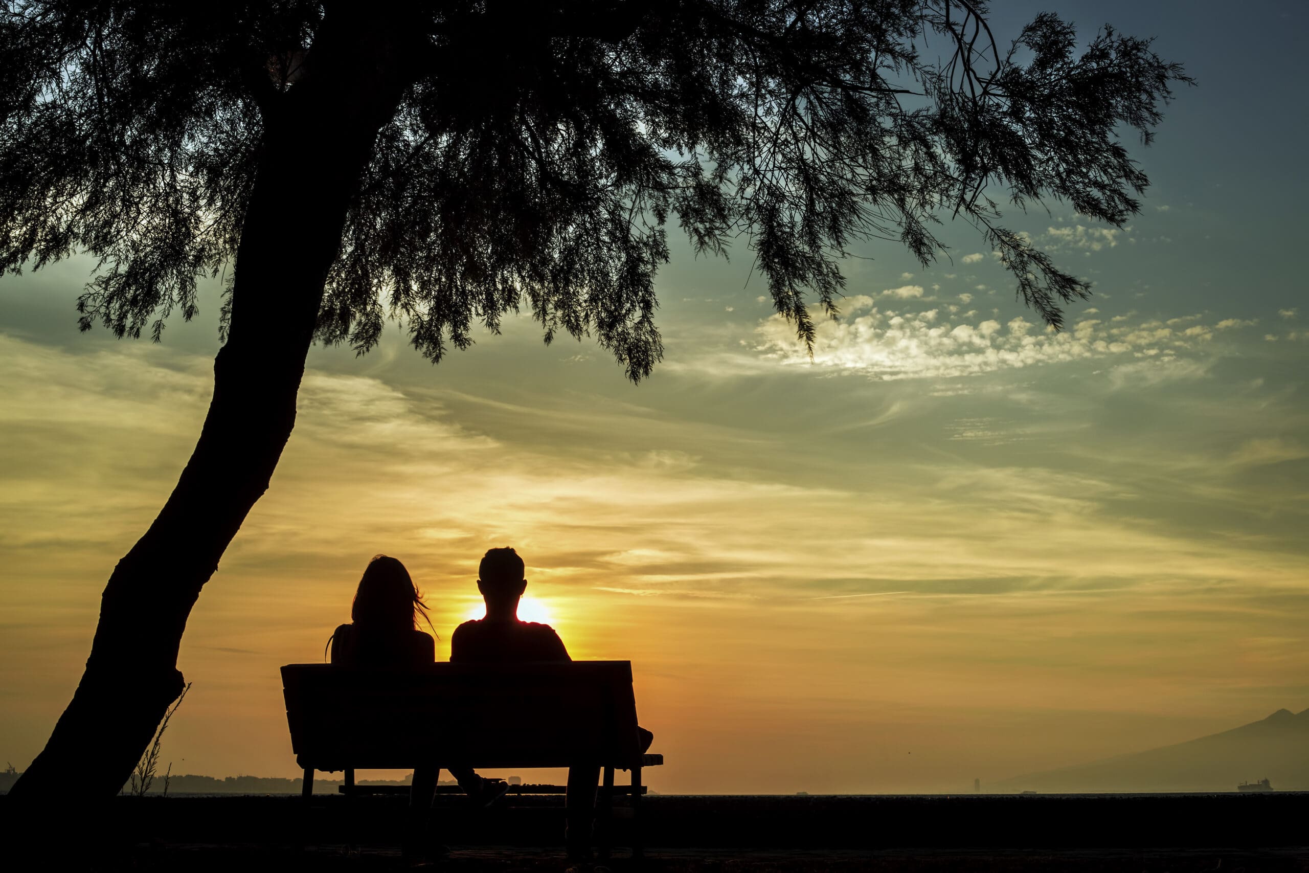 silhouette of couple ready for couple rehab